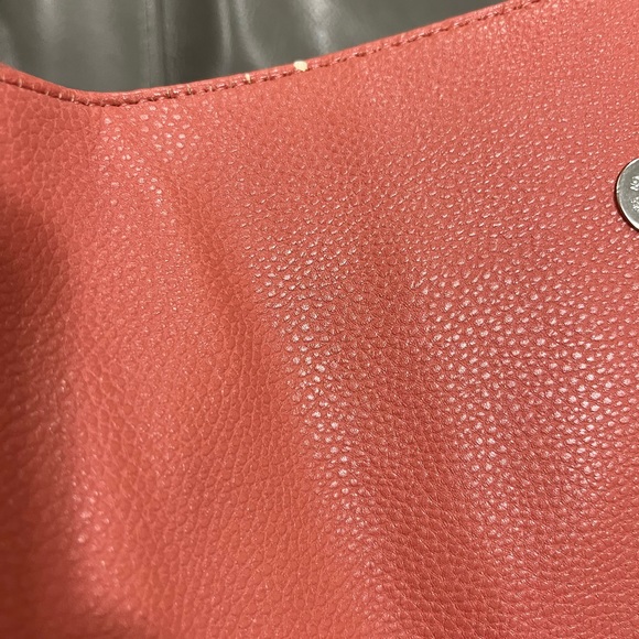 Guess Pink Leather Crossbody Purse - Picture 8 of 8